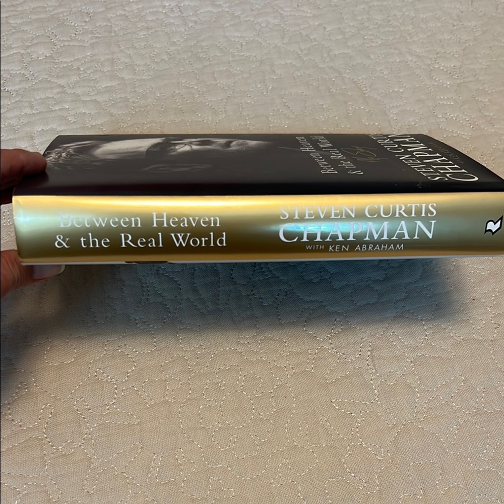 Revell Hardcover Book “Between Heaven & The Real World” Steven Curtis Chapman - Picture 3 of 5
